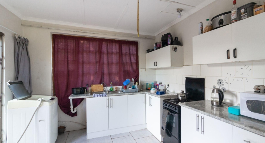5 Bedroom Property for Sale in Abbotsford Eastern Cape